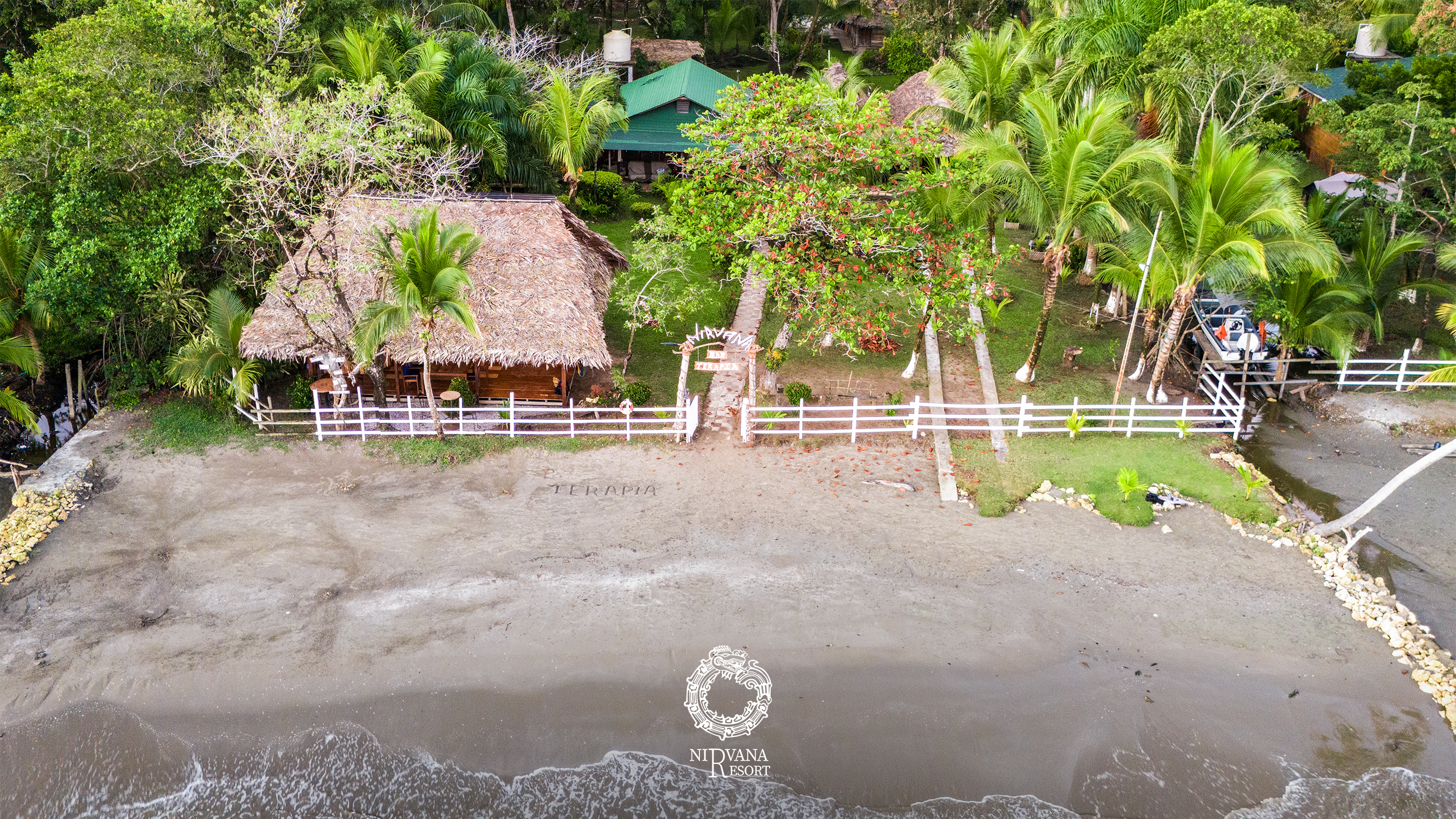 Live music nights at the lounge